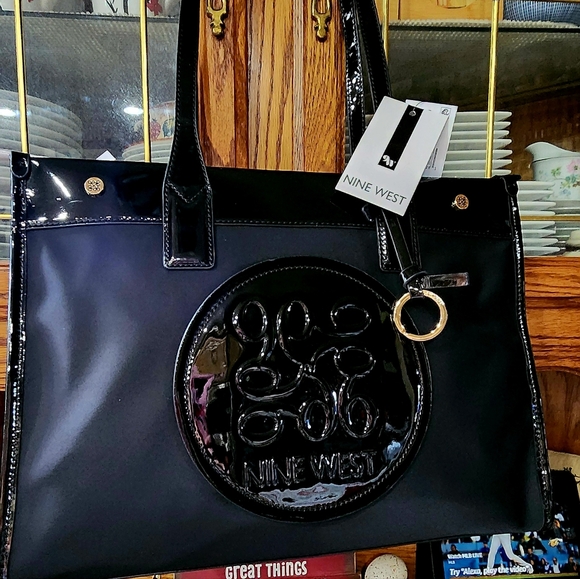 Brand New Black Womens Handbag Large. - Picture 1 of 9